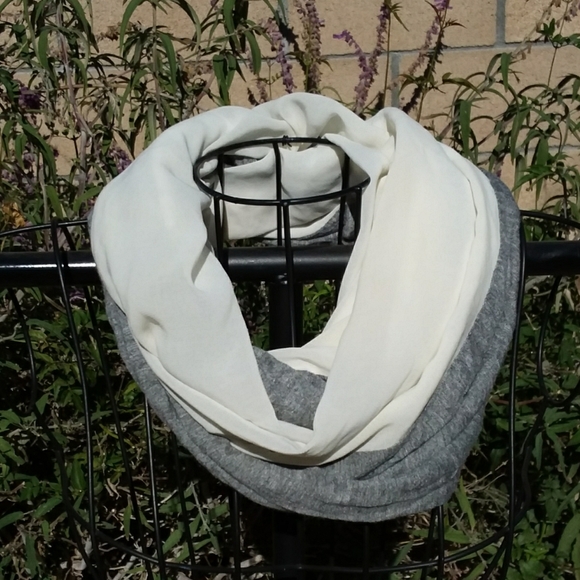 Coldwater Creek Elegant Infinity Scarf - Picture 2 of 2